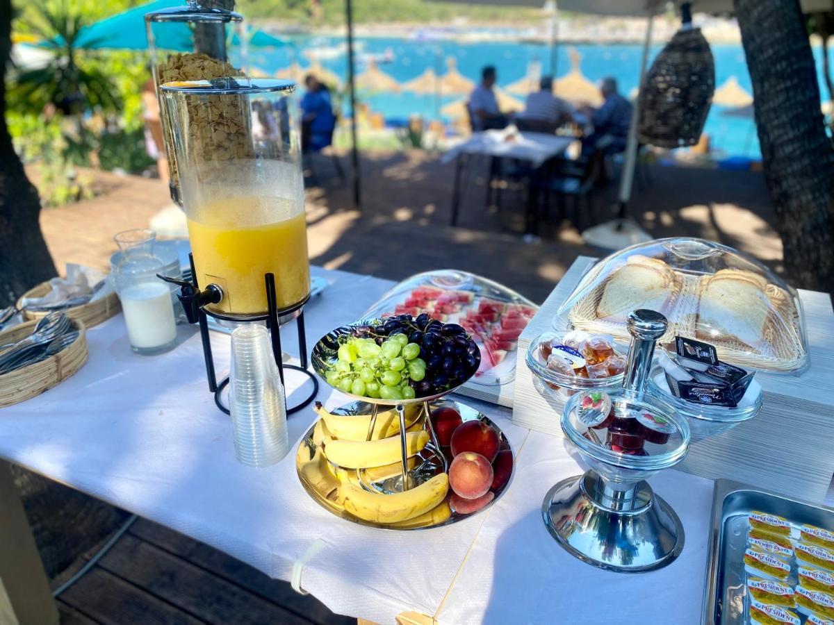Manta Hotel Ksamil Esterno foto