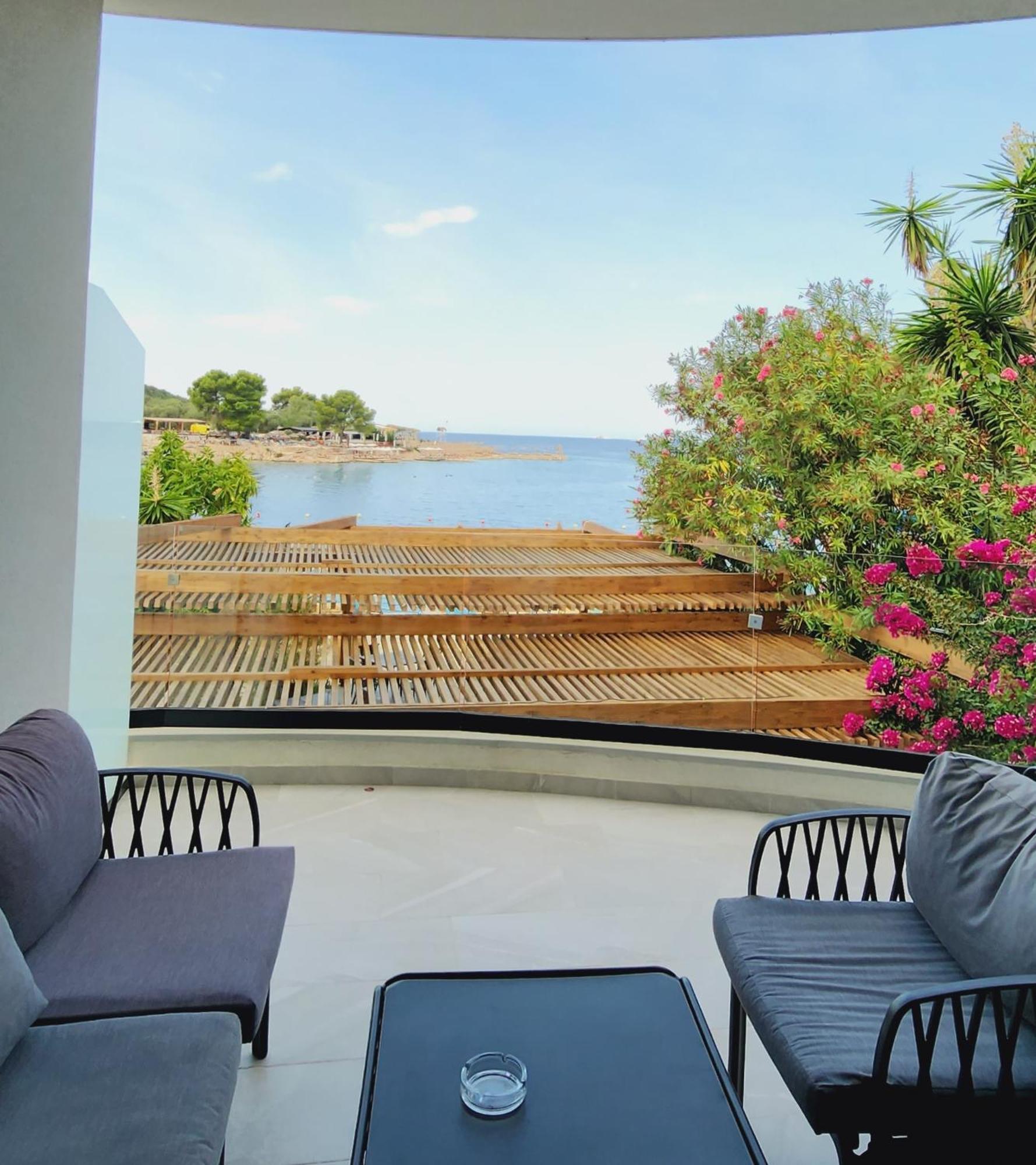 Manta Hotel Ksamil Esterno foto