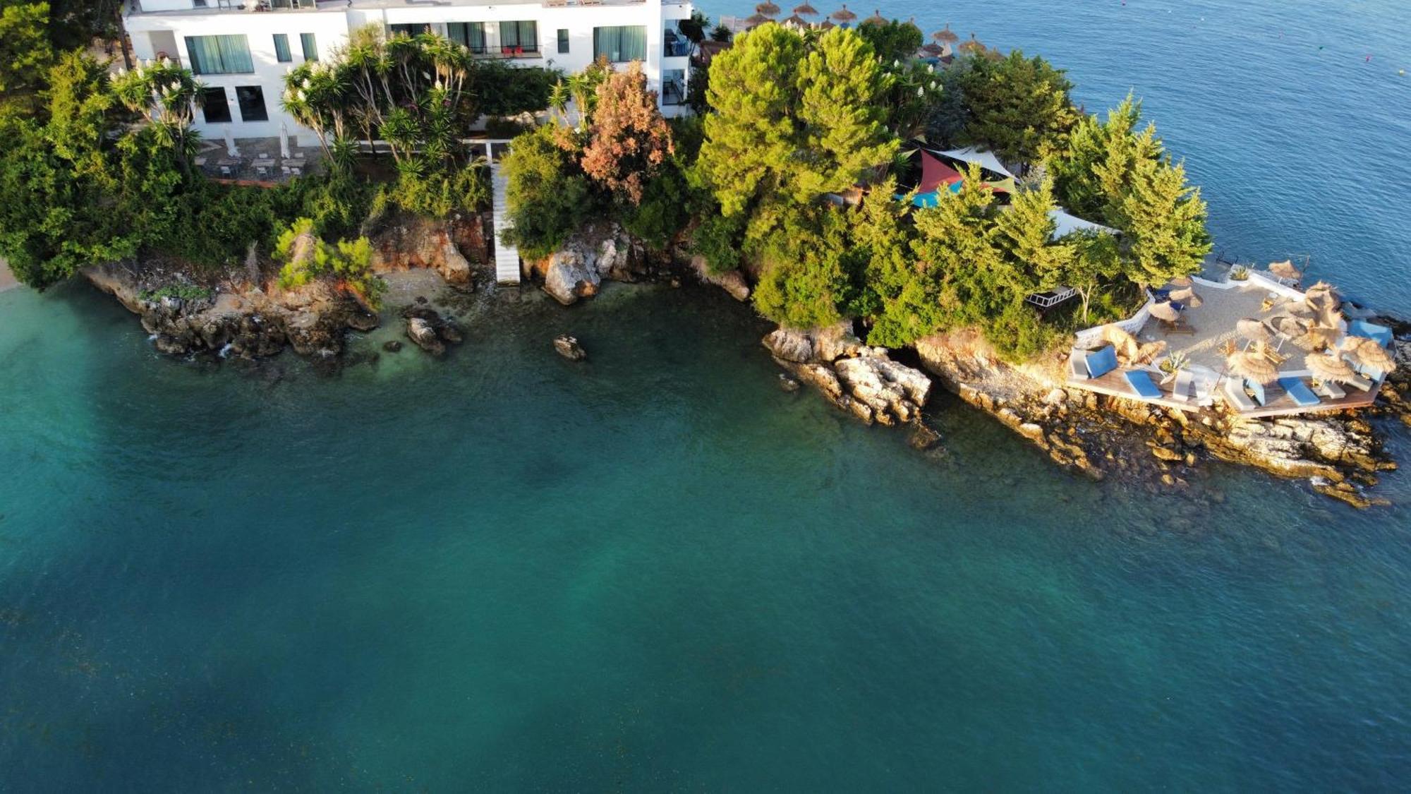 Manta Hotel Ksamil Esterno foto