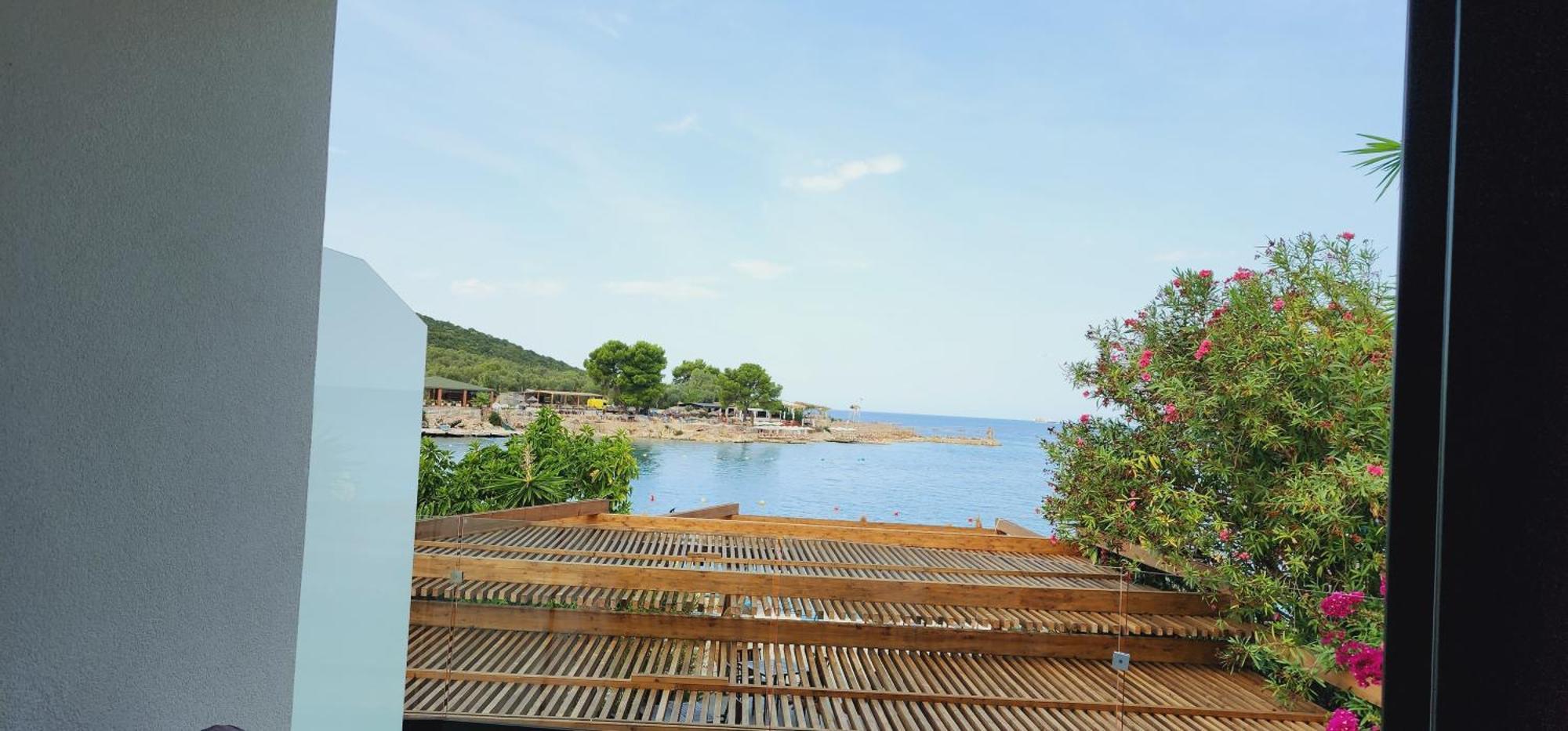 Manta Hotel Ksamil Esterno foto
