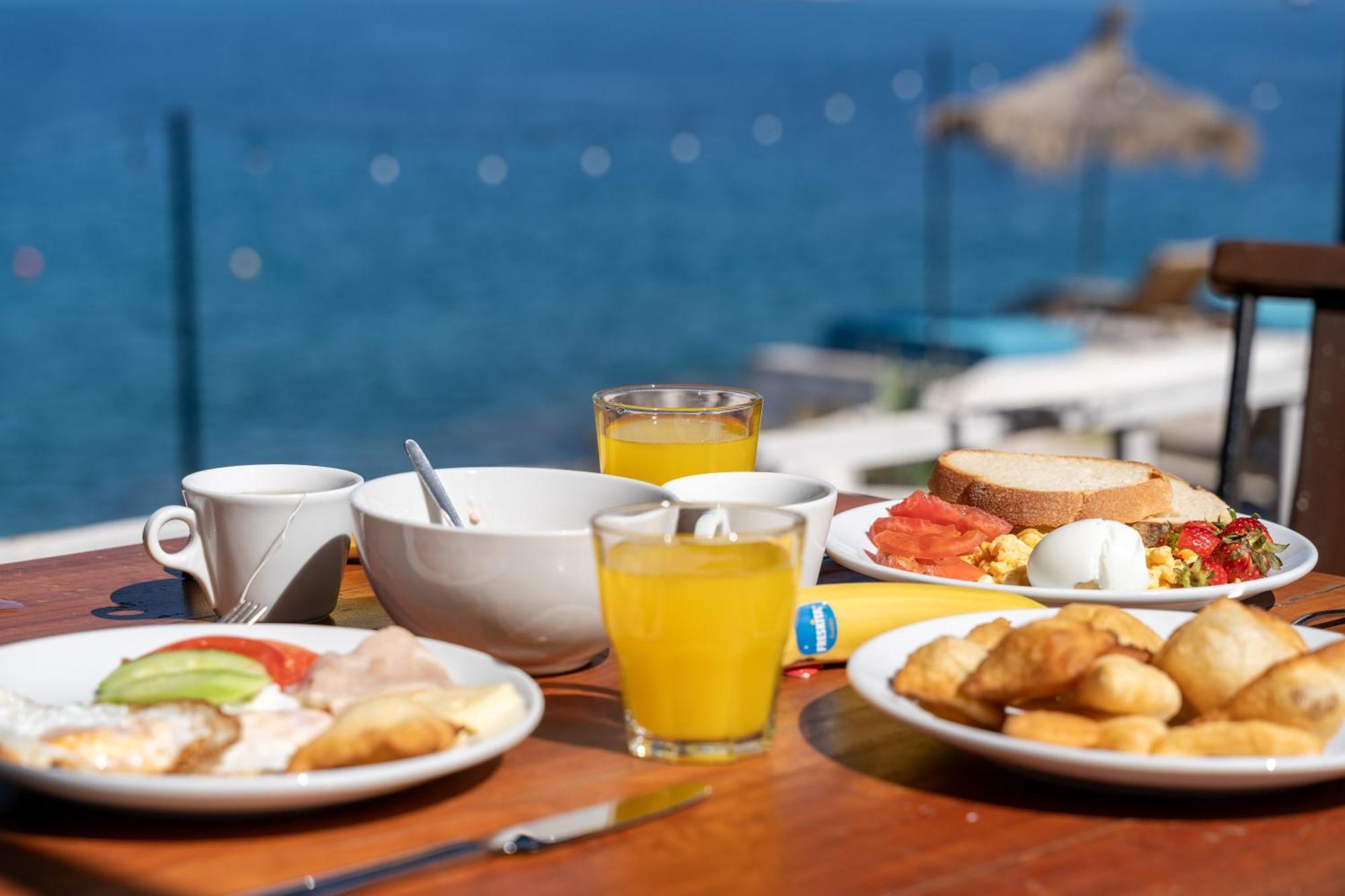 Manta Hotel Ksamil Esterno foto